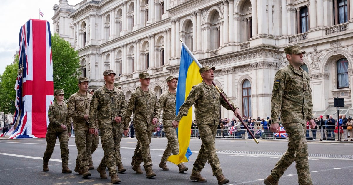 Українські військові проходять підготовку у Великій Британії