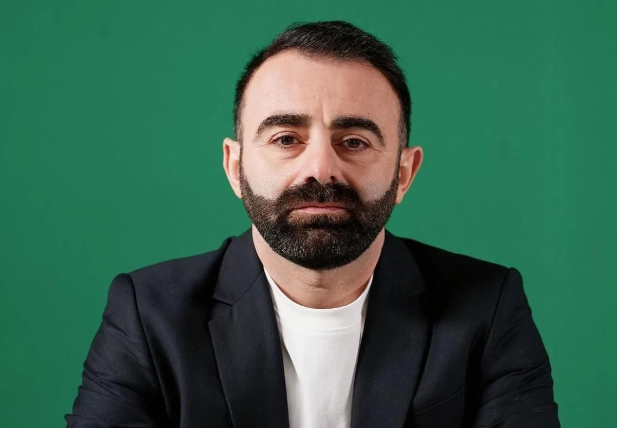 Арзуманян травмував коліно на сцені: що повідомили після вистави