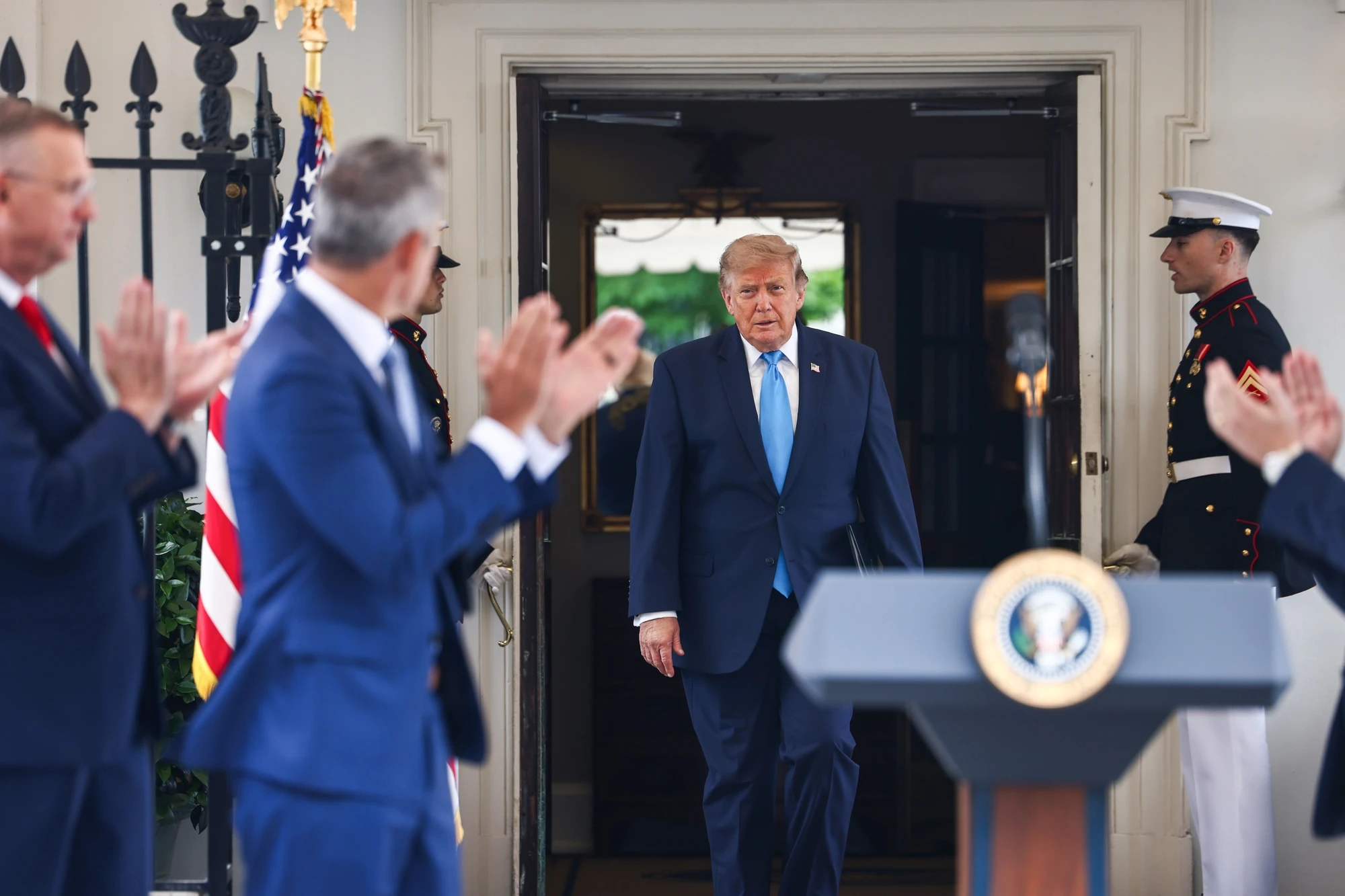 Дональд Трамп (Jim Lo Scalzo / EPA)