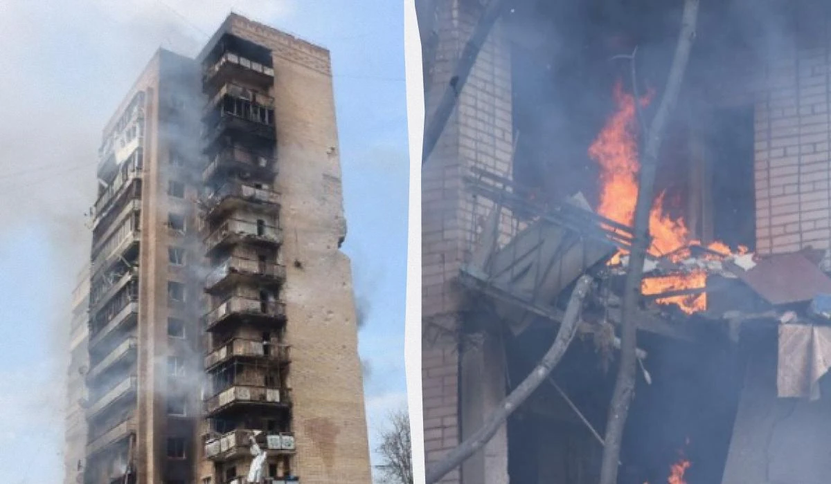 Медики та рятувальники надають допомогу постраждалим біля пошкодженого багатоповерхового будинку в центрі Краматорська після