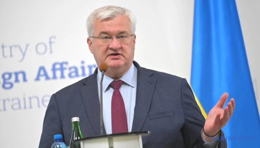 Хроніка 13 серпня: візит Путіна на Ітуруп і реакція МЗС України