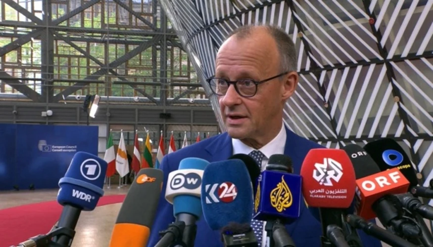 Фрідріх Мерц і Володимир Зеленський у фокусі саміту ЄС у Брюсселі